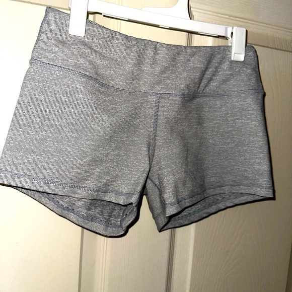 Born Primitive Gray Women's spandex Athletic Shorts XS Gym activewear summer - Picture 1 of 5